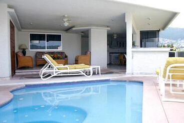 هتل Suites Jazmin Acapulco