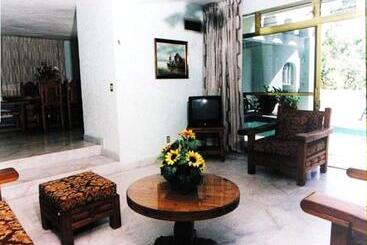 هتل Suites Jazmin Acapulco