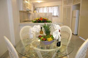 هتل Suites Jazmin Acapulco