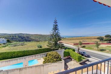 هاستل Ocean House   Ribeira D Ilhas Ericeira
