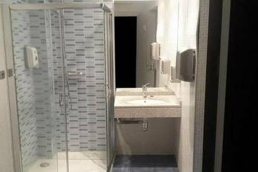 Albergue Rossol B&b  Hostel
