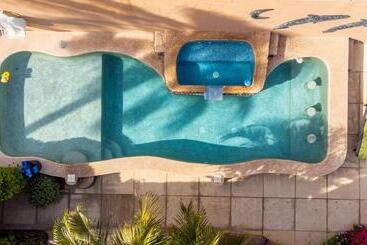 تختخواب و صبحانه Casa Kootenay Waterfront Bnb