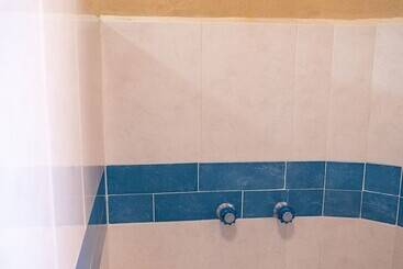 تختخواب و صبحانه Casa Kootenay Waterfront Bnb
