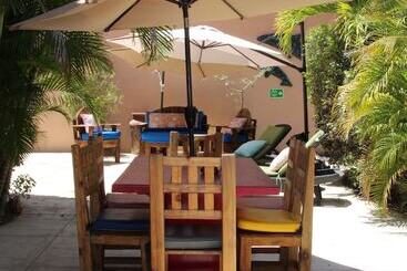 تختخواب و صبحانه Casa Kootenay Waterfront Bnb