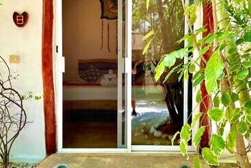 تختخواب و صبحانه Pacha Tulum