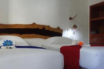 تختخواب و صبحانه Pacha Tulum