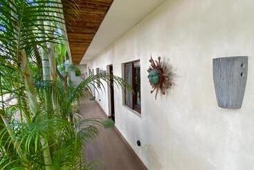 تختخواب و صبحانه Pacha Tulum