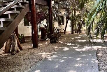 تختخواب و صبحانه Pacha Tulum