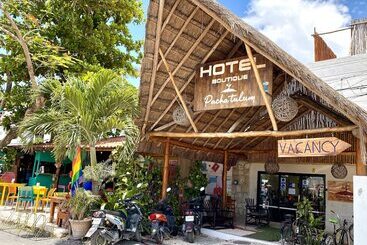 تختخواب و صبحانه Pacha Tulum