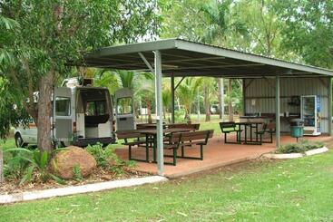 هتل Big4 Howard Springs Holiday Park