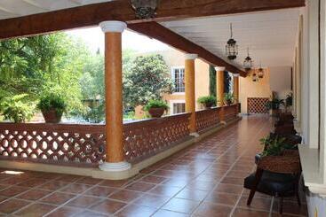 هتل Boutique La Granja