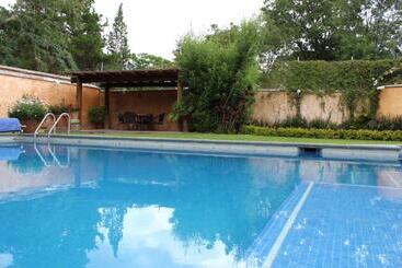 هتل Boutique La Granja
