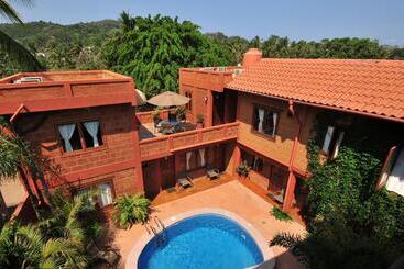 هتل Casa San Pancho