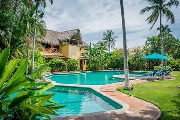 هتل Casa Villa Magnolia