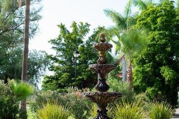 هتل Hacienda Cazadores