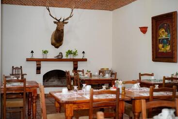 هتل Hacienda Cazadores