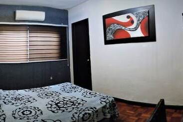 هتل Laguna Inn