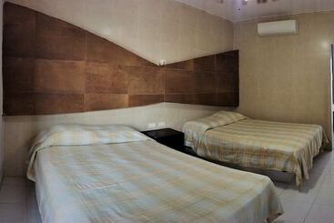هتل Laguna Inn