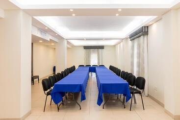 هتل Mansur Business & Leisure