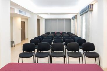 هتل Mansur Business & Leisure