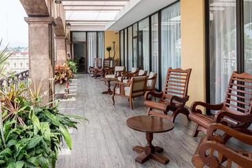 هتل Mansur Business & Leisure