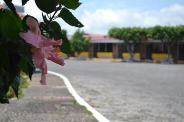 هتل Paraiso