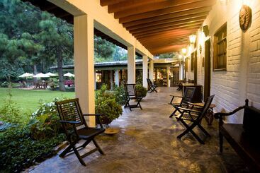 هتل Rancho San Cayetano