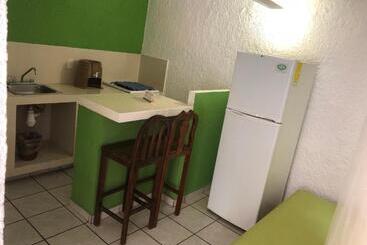 هتل Suites Santa Barbara
