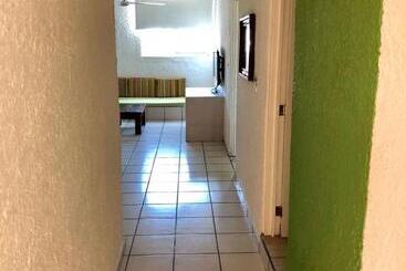 هتل Suites Santa Barbara