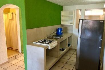 هتل Suites Santa Barbara