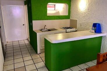 هتل Suites Santa Barbara