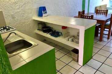 هتل Suites Santa Barbara