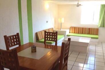 هتل Suites Santa Barbara