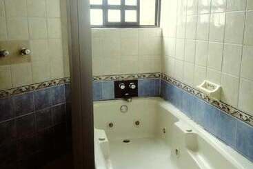 هتل Villa Manzanares