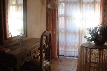 هتل Villa Manzanares