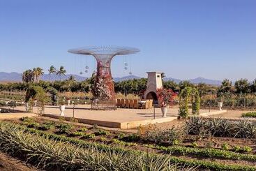 هتل Villa Santa Cruz