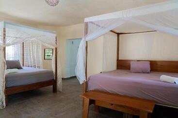 هتل Villas Ecotucan