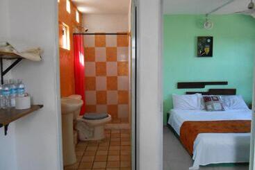 هتل Y Bungalows Monteverde