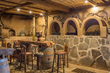 Terra Del Valle Bed & Breakfast
