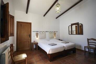Casa Rural El Olivar B&b - Algarinejo