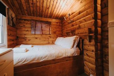 コテージ Rustic & Cozy 2 Bed Log Cabin Retreat