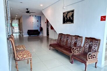 Bear Hotel At Nilai