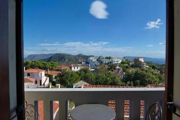 Anatoli Residences