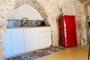 تختخواب و صبحانه Augusta Trulli Resort