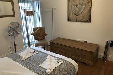 هتل روستایی 2 Bed Barn Alton Towers Chatsworth Polars Peaks