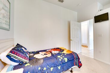 Kissimmee Home W/ Pool + Pond View, 5 Mi To Disney