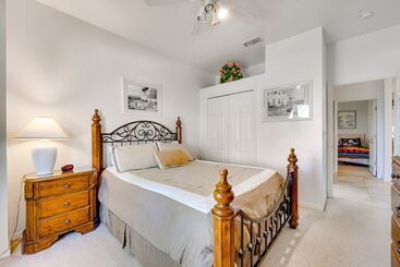 کلبه Kissimmee Home W/ Pool + Pond View, 5 Mi To Disney