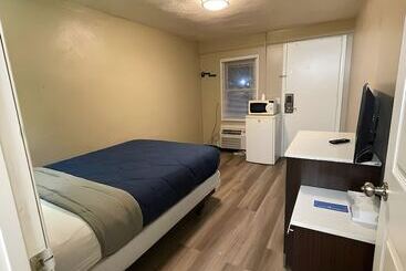 مُتل Scottish Inns   Middletown