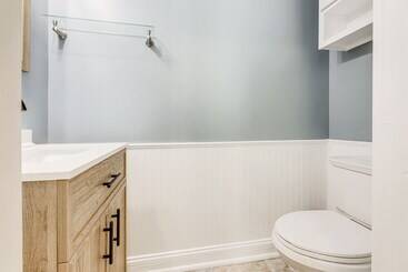 Pet Friendly Kentucky Home W/ Deck & Private Yard!
