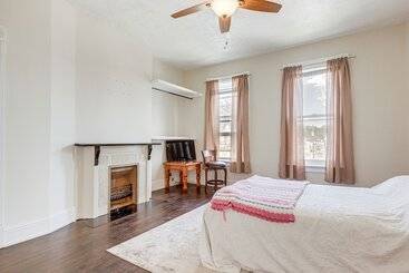 Pet Friendly Kentucky Home W/ Deck & Private Yard!